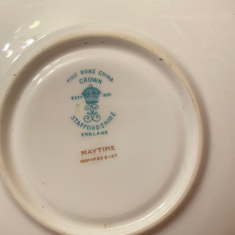 Floral Teacup and Saucer Set - Picture 8 of 9